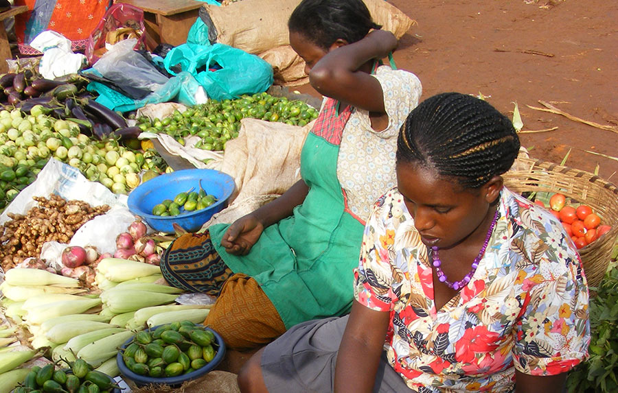 Ugandan ladies. vegetables, market Kampala