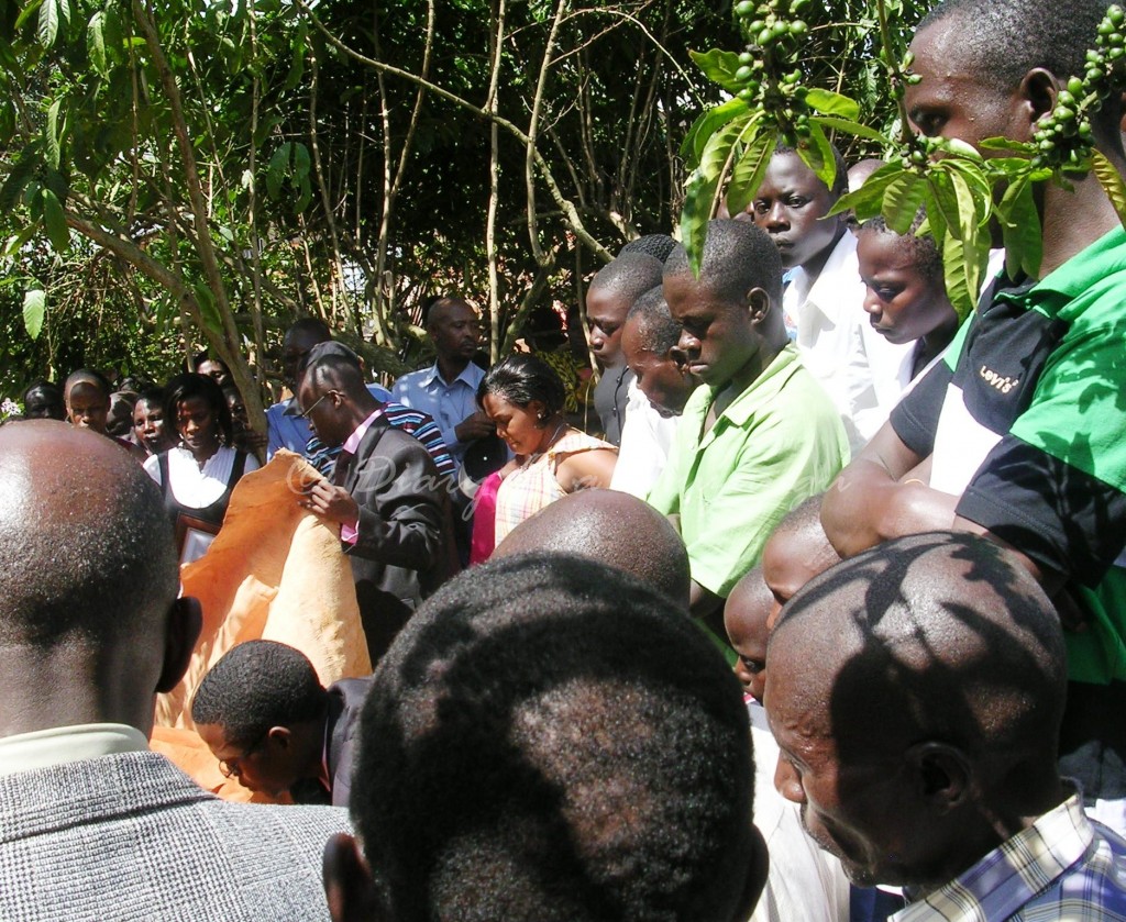 The muzungu attends a Muganda funeral