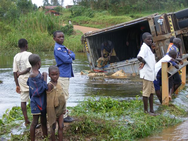 bus from Kampala to Kigali