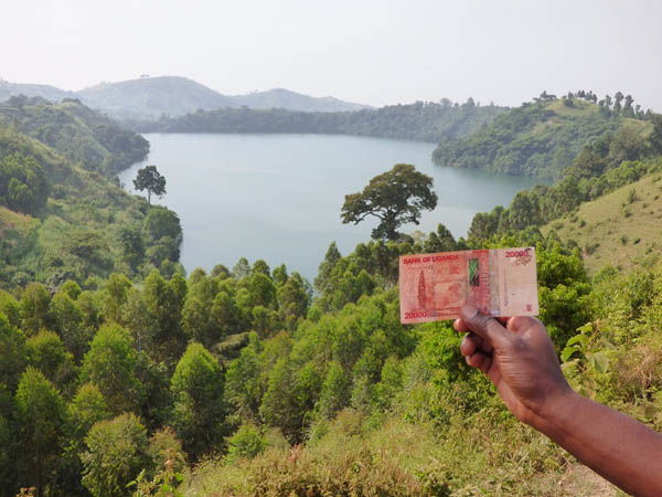 Nyinambuga crater lake. 20,000 Uganda shilling note