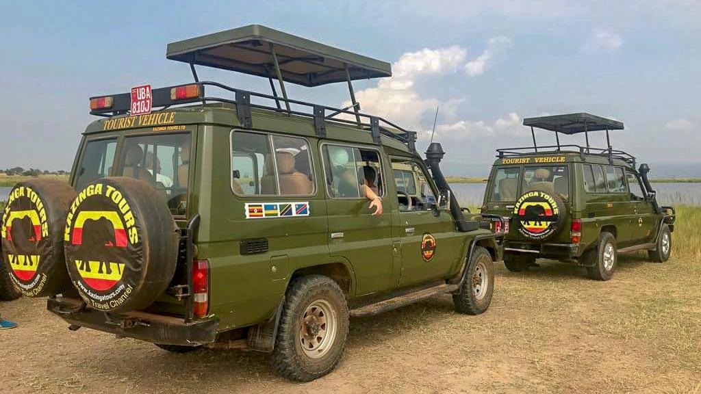 Kazinga Tours - Tourist vans